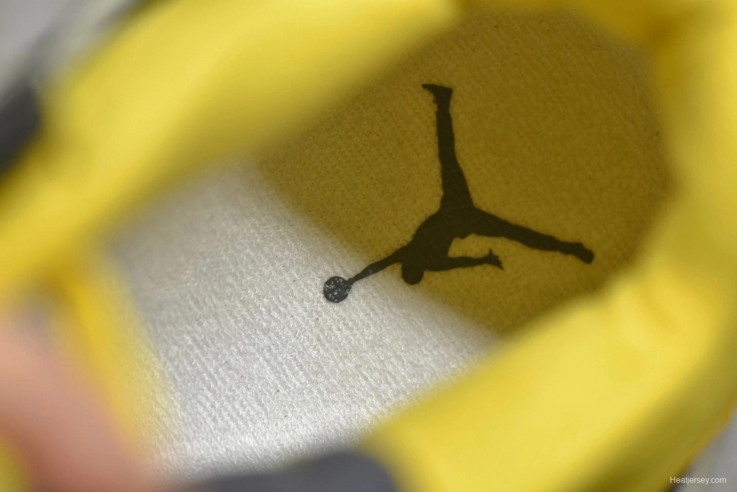 Air Jordan 4 Retro Lightning