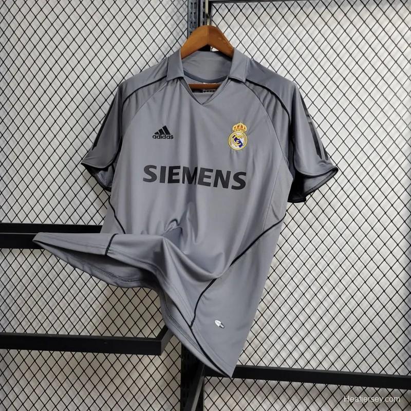 Retro 05/06 Real Madrid Third Grey Jersey